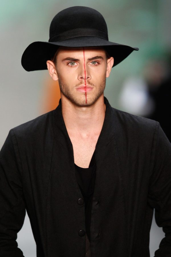 Envie de confidences envoûtantes à la maison ? rencontre-Gay-Le Creusot